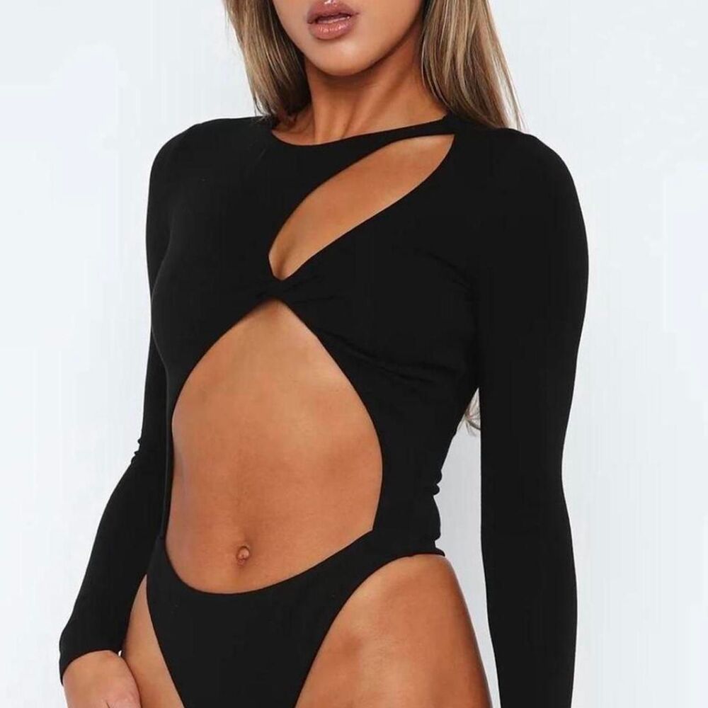 White-fox-boutique Women's Black Bodysuit